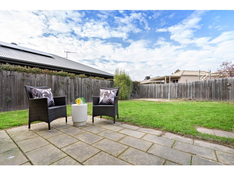 19 Donald Horne Circuit, Franklin ACT 2913