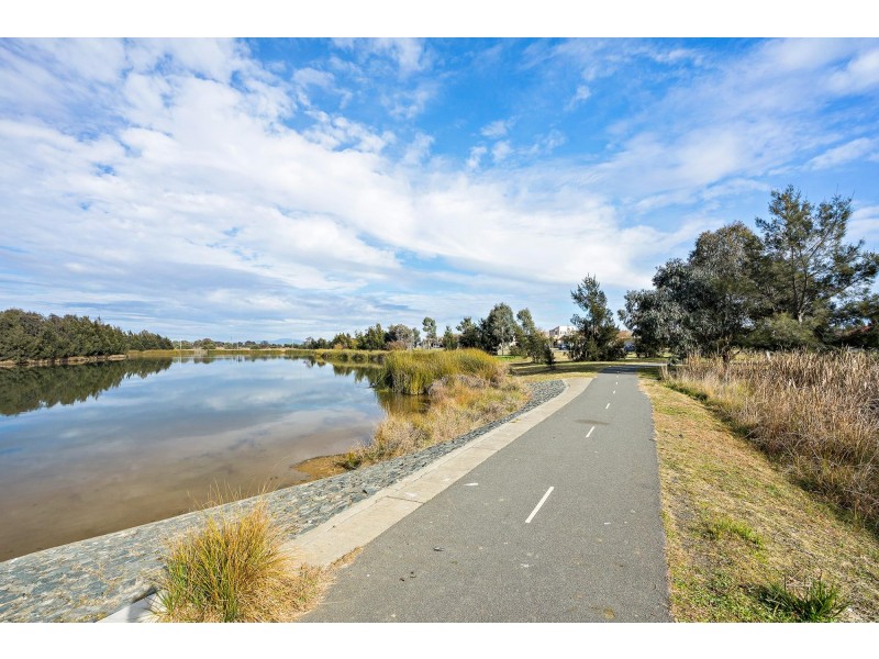 19 Donald Horne Circuit, Franklin ACT 2913