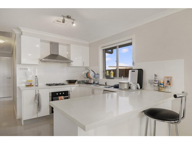 4 Rockwood Street, Casey ACT 2913