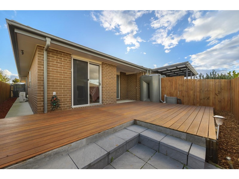 4 Rockwood Street, Casey ACT 2913