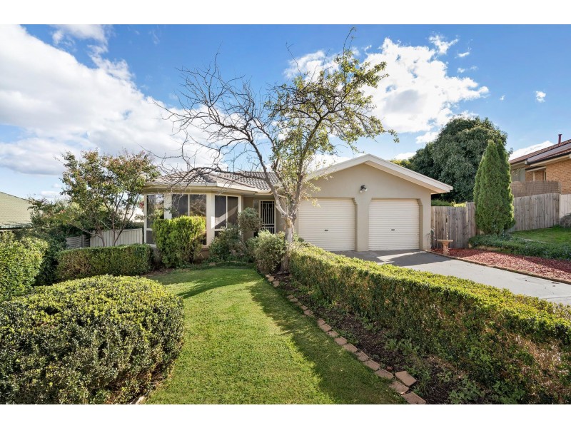 25 Bunduluk Crescent, Ngunnawal ACT 2913