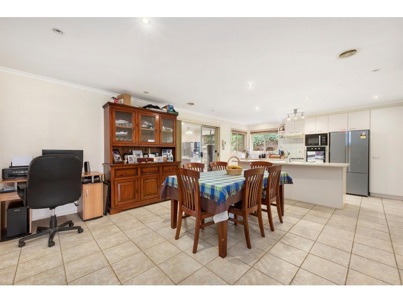 25 Bunduluk Crescent, Ngunnawal ACT 2913