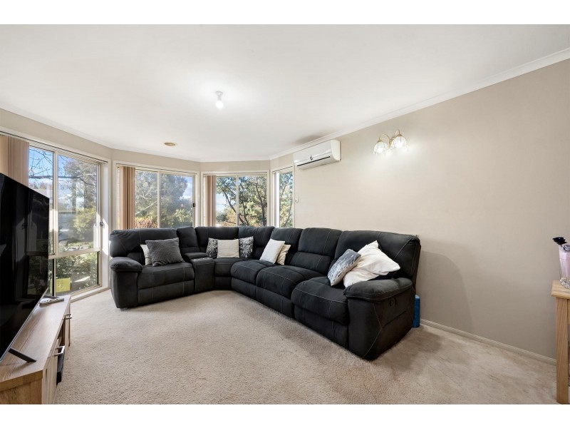 25 Bunduluk Crescent, Ngunnawal ACT 2913