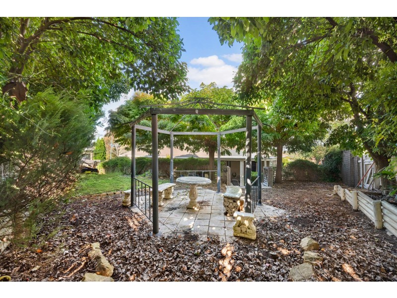 25 Bunduluk Crescent, Ngunnawal ACT 2913