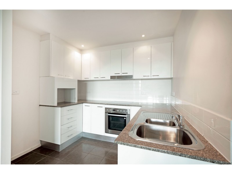 1 bed + study/75/10 Hinder Street, Gungahlin ACT 2912