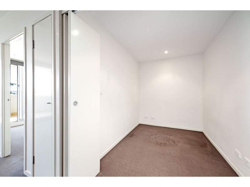 1 bed + study/75/10 Hinder Street, Gungahlin ACT 2912