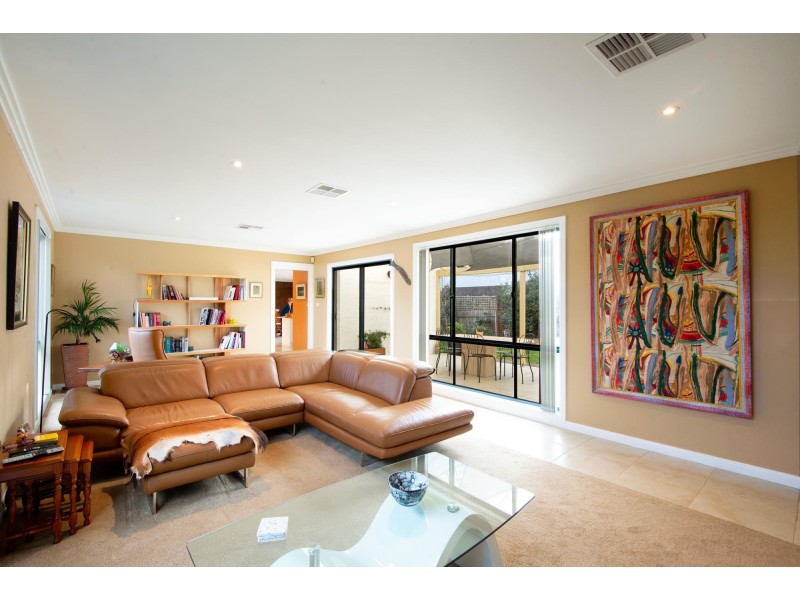 4 Geehi Place, Amaroo ACT 2914