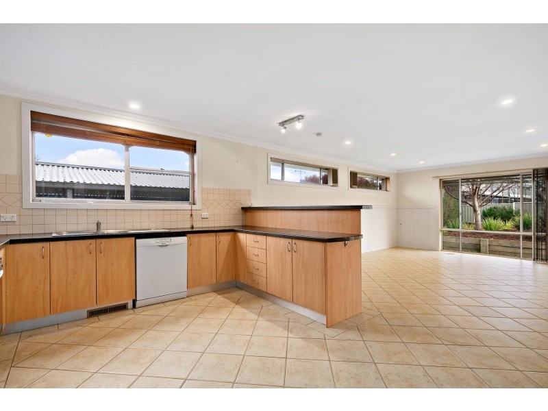 16 Inlander Crescent, Flynn ACT 2615