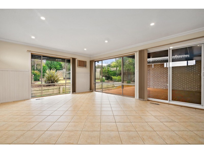 16 Inlander Crescent, Flynn ACT 2615