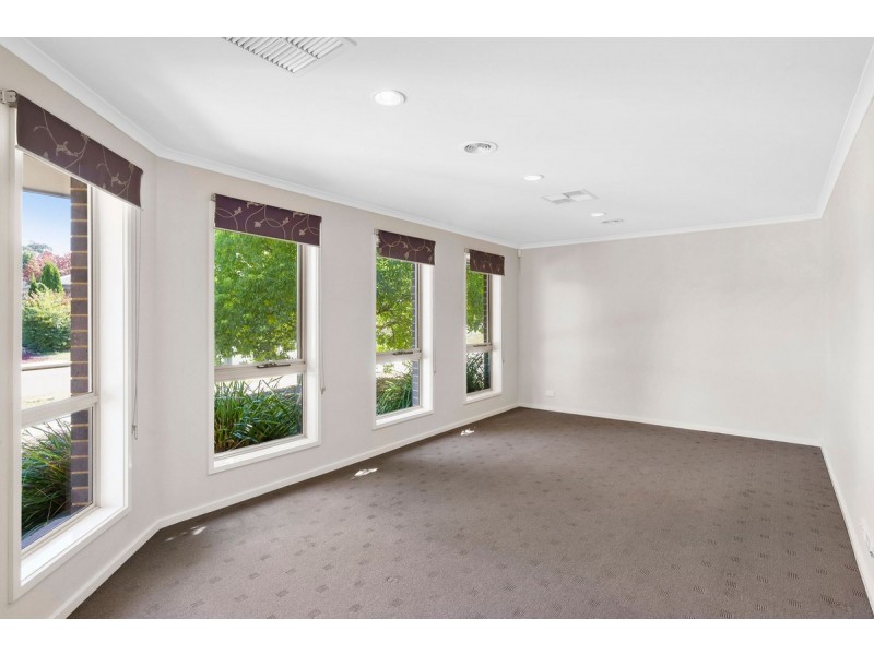 14 Marcus Street, Forde ACT 2914