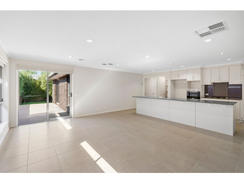 14 Marcus Street, Forde ACT 2914