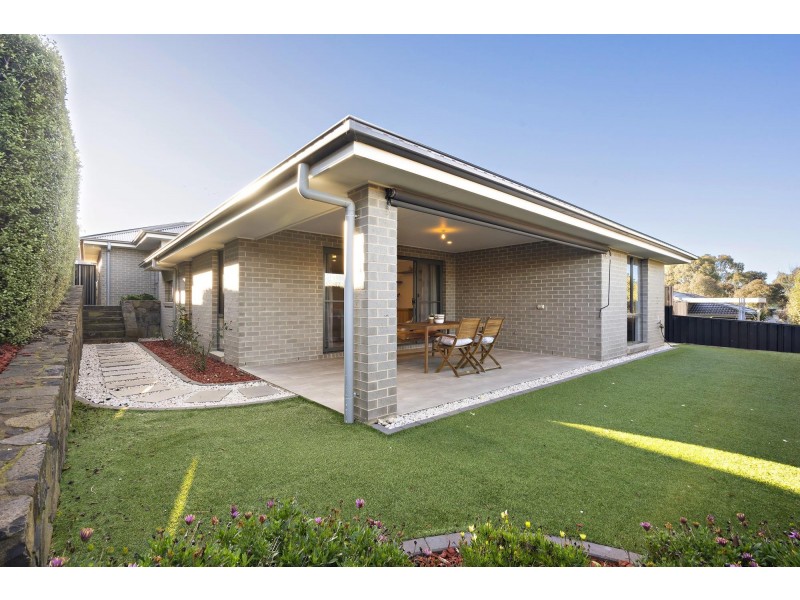 55 Anakie Court, Ngunnawal ACT 2913