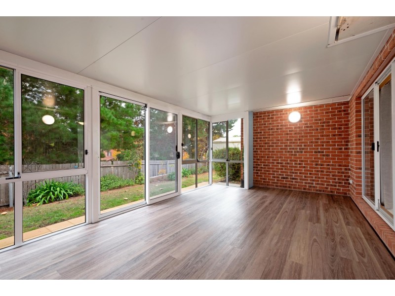 8 Bee Place, Isaacs ACT 2607