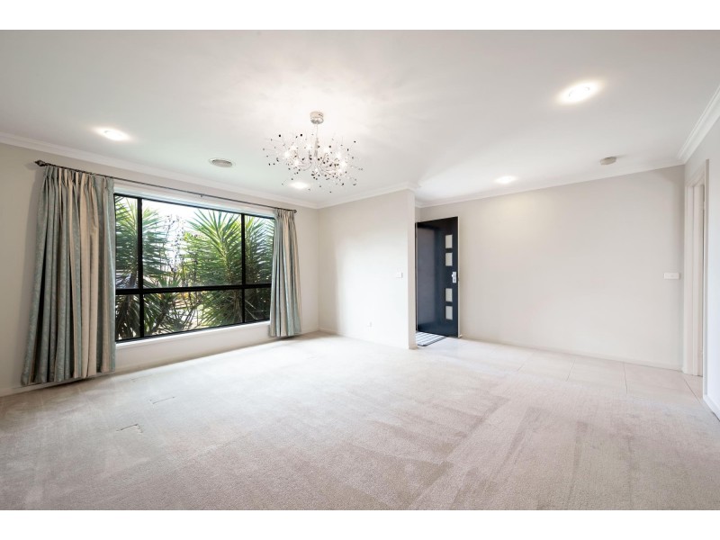 7 Dunk Street, Casey ACT 2913