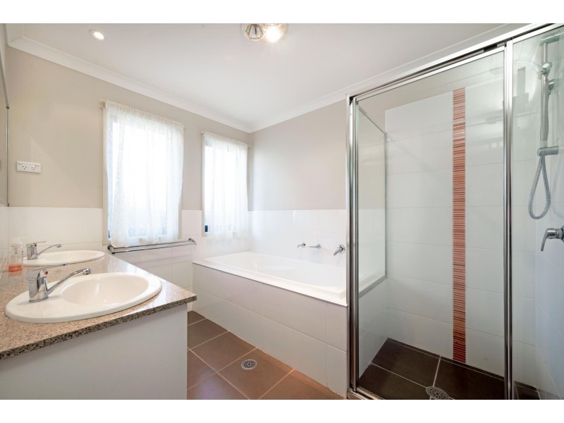 7 Dunk Street, Casey ACT 2913