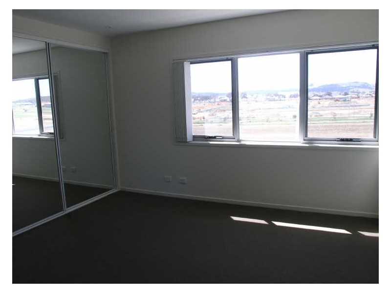 95/ “Gungahlin Square”, Gungahlin ACT 2912