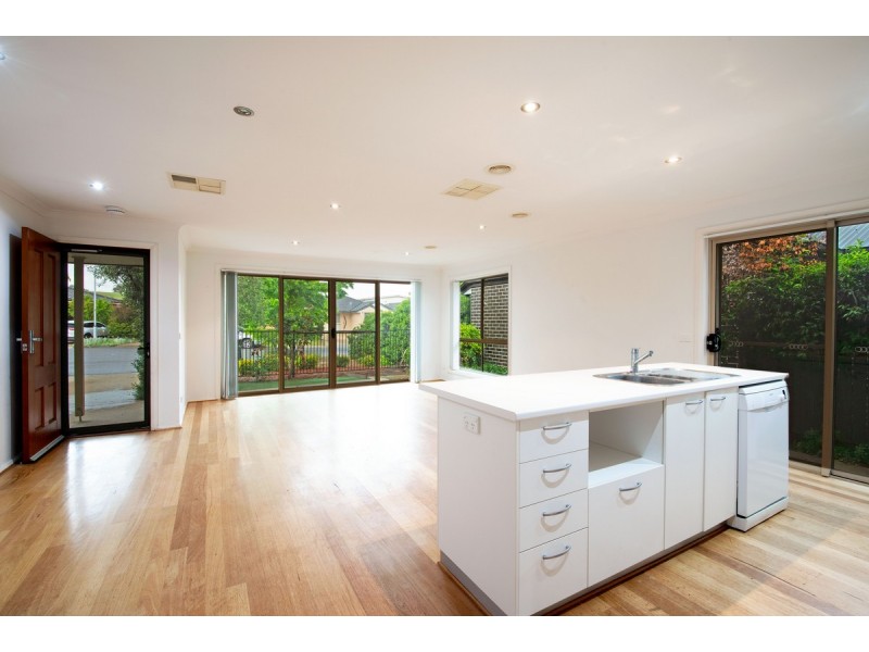 9 Grimstone Place, Franklin ACT 2913