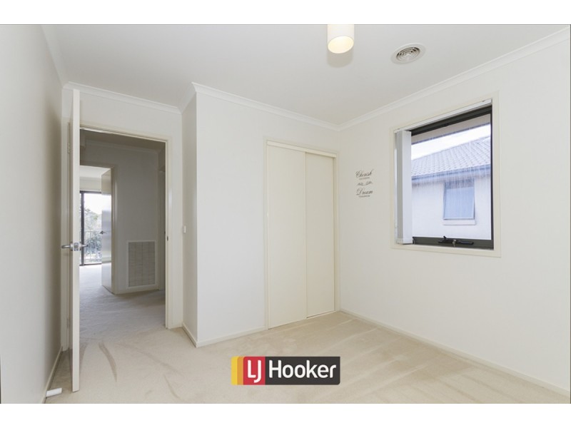 302 Anthony Rolfe Avenue, Gungahlin ACT 2912