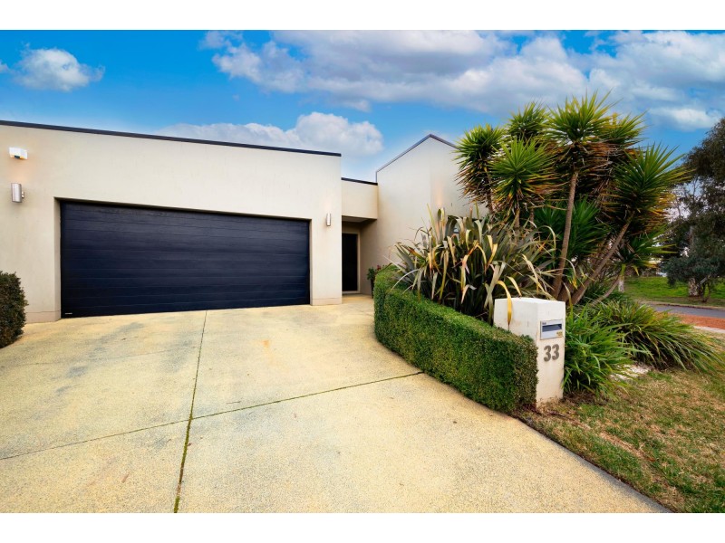 33 Penfold Street, Gungahlin ACT 2912