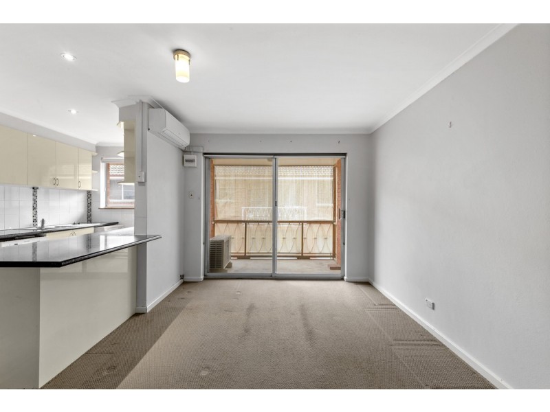 11/56 Trinculo Place, Queanbeyan NSW 2620