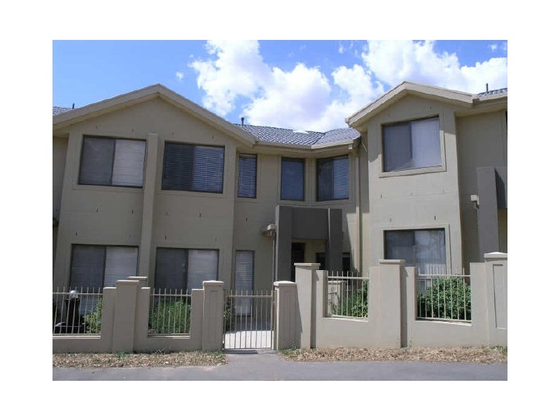 19 Frances Burke Street, Gungahlin ACT 2912
