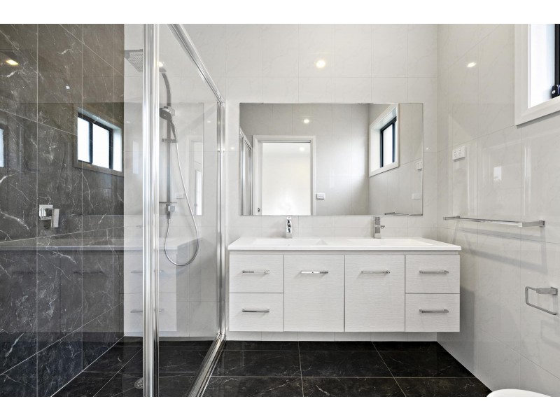 33 Lucy Beeton Crescent, Bonner ACT 2914