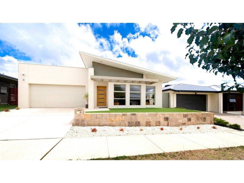 38 Zanci Street, Crace ACT 2911