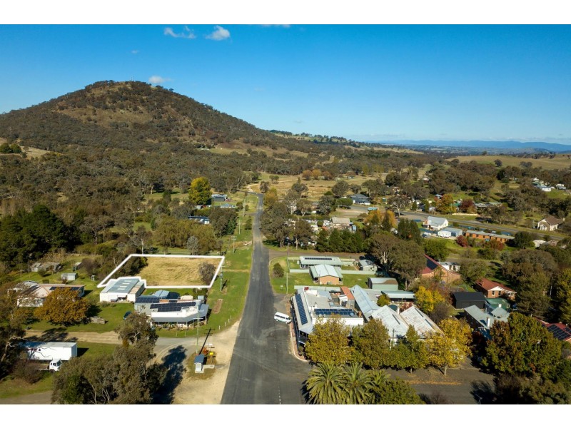 13 Montem Street, Bowning NSW 2582