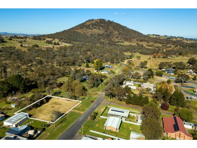 13 Montem Street, Bowning NSW 2582