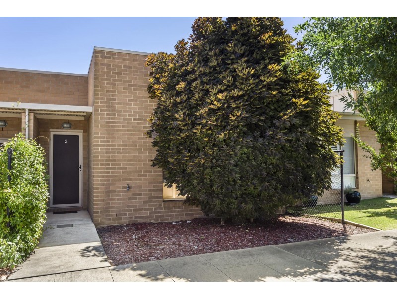 3/35 Clare Burton Crescent, Franklin ACT 2913