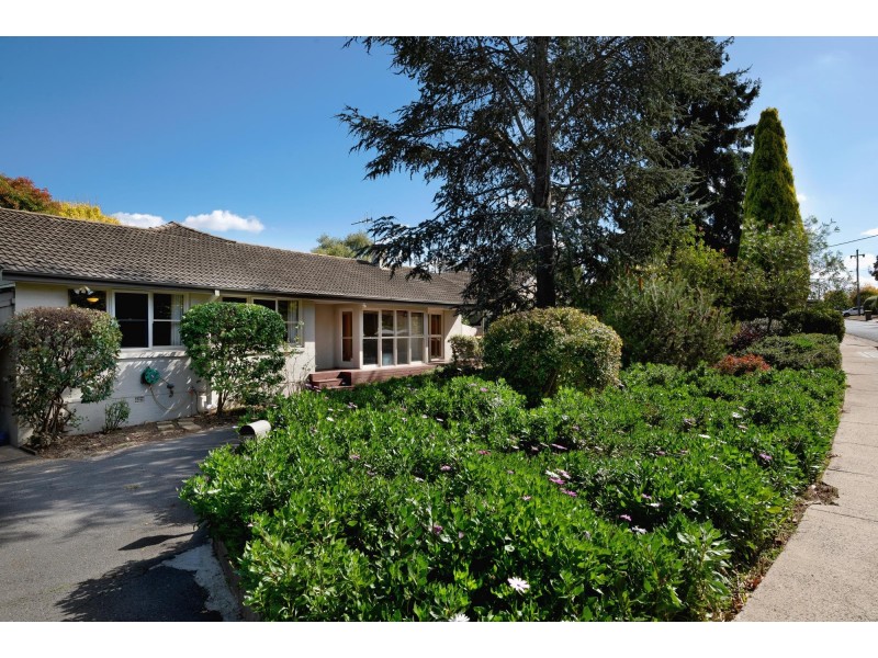 94 Rivett Street, Hackett ACT 2602