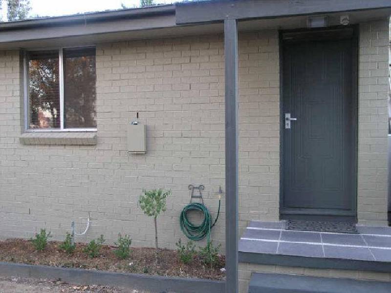 12 De Mestre Place, Holt ACT 2615