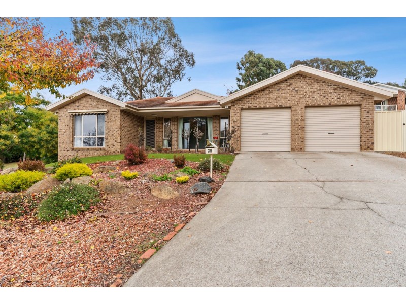 39 Tipiloura Street, Ngunnawal ACT 2913