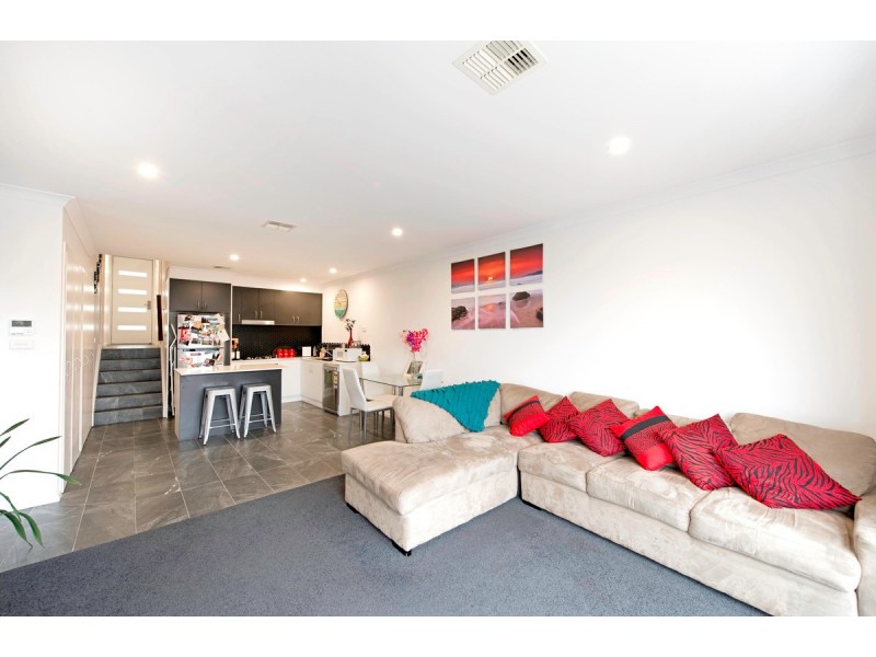 8/2 McGovern Street, Casey ACT 2913