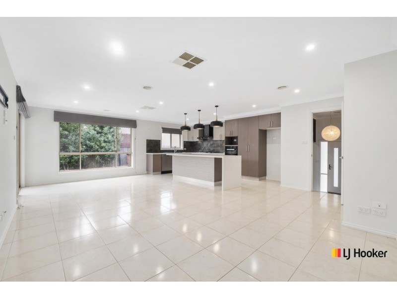 5 Sphinx Street, Harrison ACT 2914