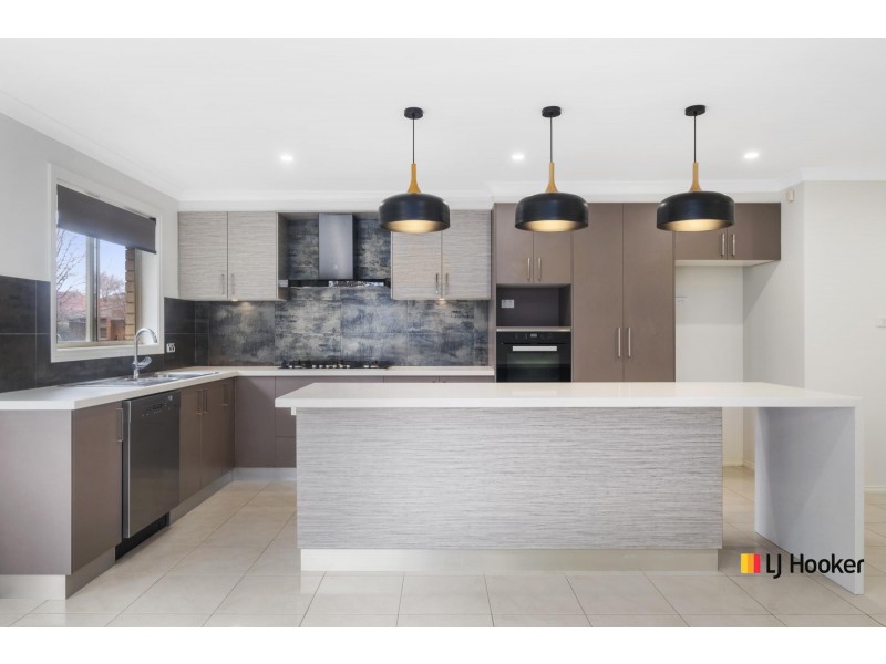 5 Sphinx Street, Harrison ACT 2914