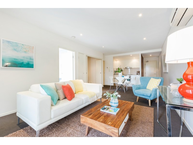 1 bed + study/75/10 Hinder Street, Gungahlin ACT 2912