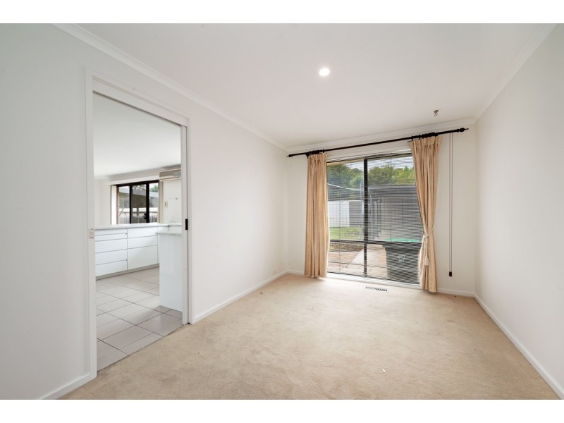11 Pickering Street, Monash ACT 2904