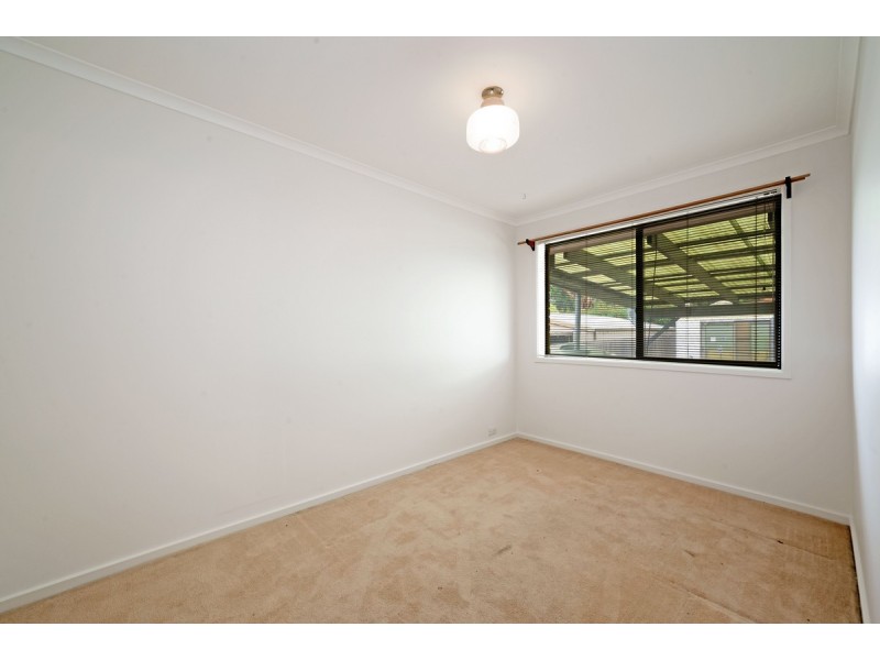 11 Pickering Street, Monash ACT 2904