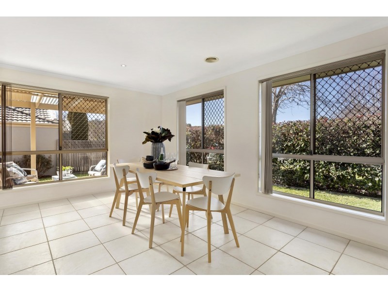 2 Adlard Place, Gungahlin ACT 2912