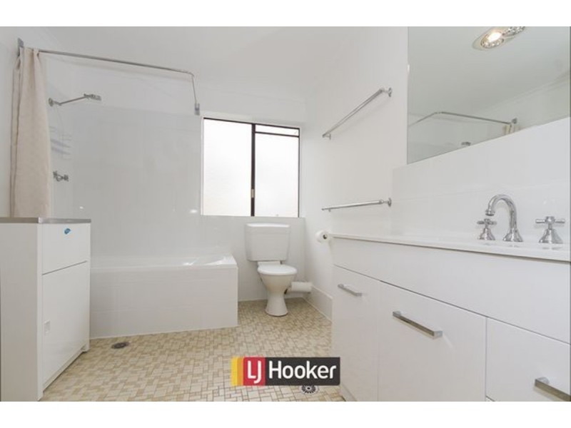 Unit/11/30 Chinner Crescent, Melba ACT 2615