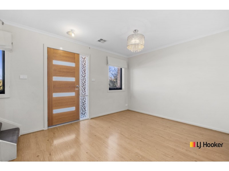 26 Loveday Crescent, Casey ACT 2913