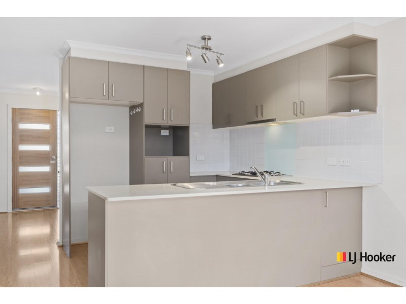 26 Loveday Crescent, Casey ACT 2913