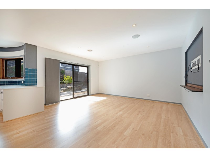 28 Cooley Crescent, Casey ACT 2913