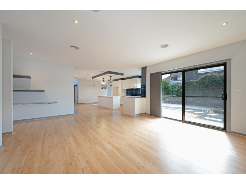 28 Cooley Crescent, Casey ACT 2913