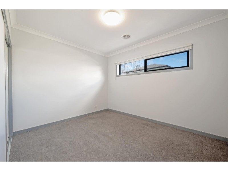 28 Cooley Crescent, Casey ACT 2913