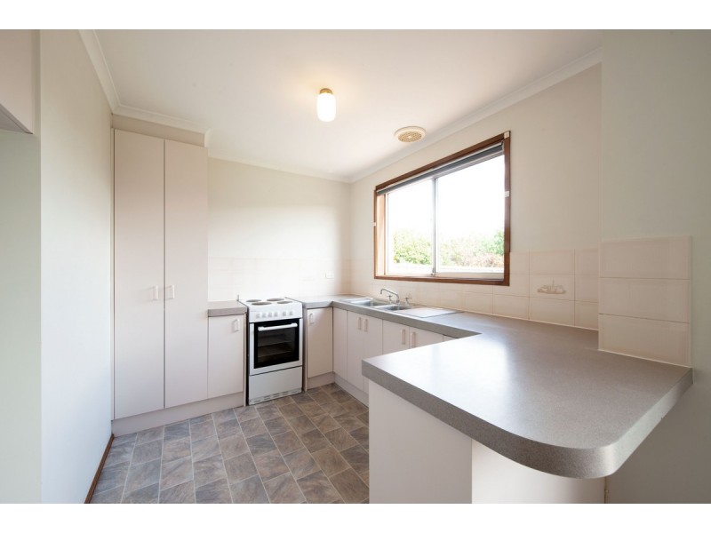 9 Revell Close, Gordon ACT 2906