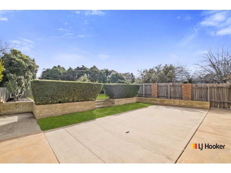 6 Burraly Court, Ngunnawal ACT 2913