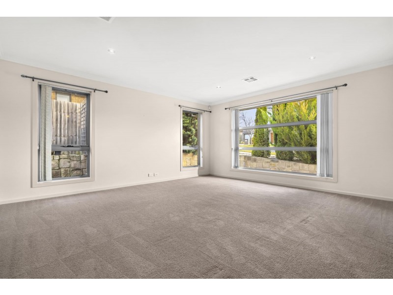 6 Huggins Street, Bonner ACT 2914