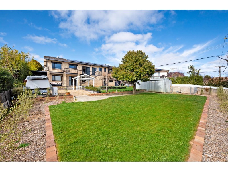 160 Chuculba Crescent, Giralang ACT 2617